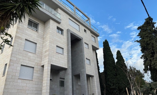 מבט חיצוני 2