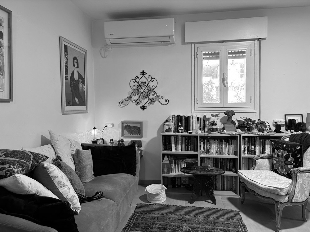 להשכרה בבלעדיות במרכז הרצליה, דירת גן קסומה!